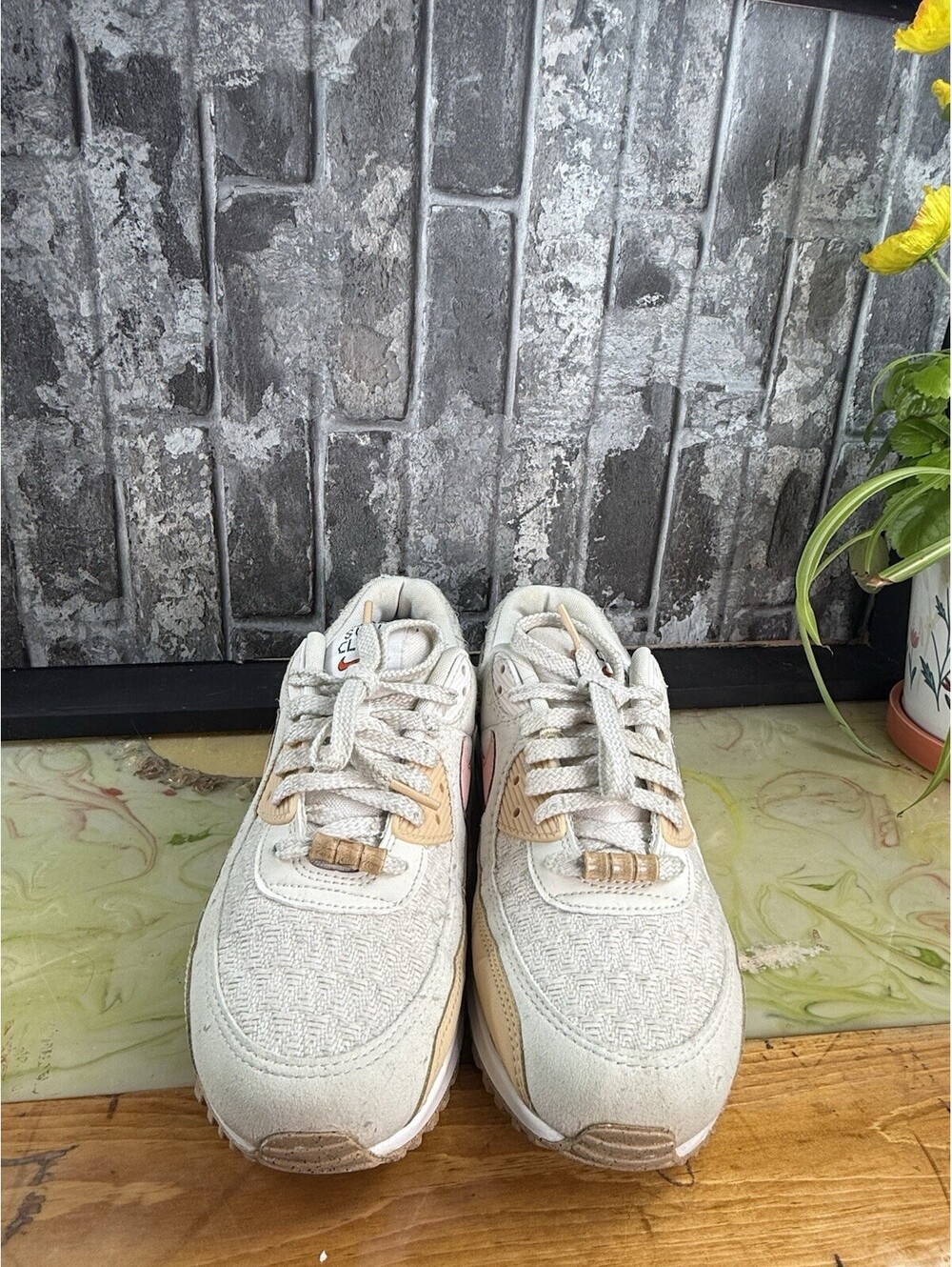 Nike Air Max 90 SE Sun Club Sail/Phantom Low Top Lace-Up Sneaker DJ9997-101 - Picture 2 of 12